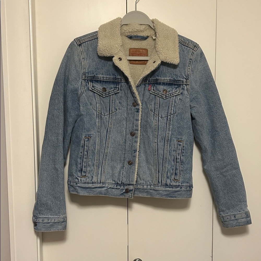 Levi’s Sherpa lined Jean jacket